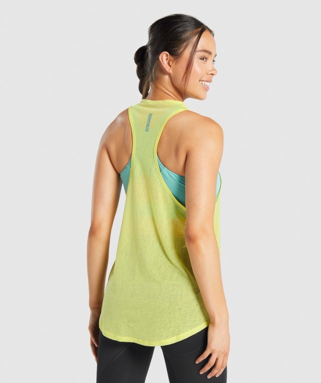 Camiseta Sin Mangas Running Gymshark Pulse Ligeros Amarillo | S7vtfYANyVA