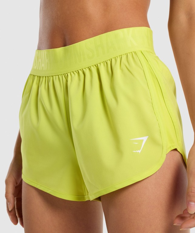 Pantalones Cortos Gymshark Entrenamiento Loose Fit Amarillo | cAyd252AeCt