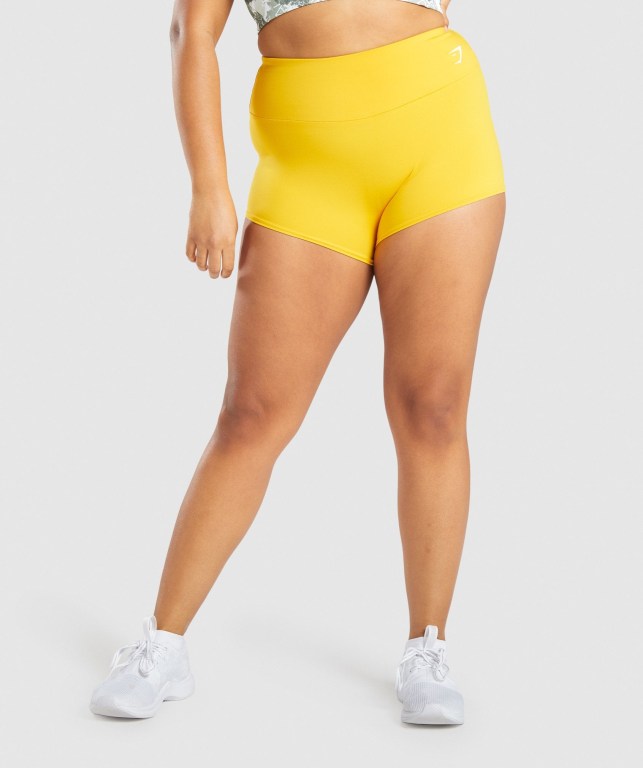 Pantalones Cortos Gymshark Entrenamiento Corta Length Amarillo | yeX6DimP21A